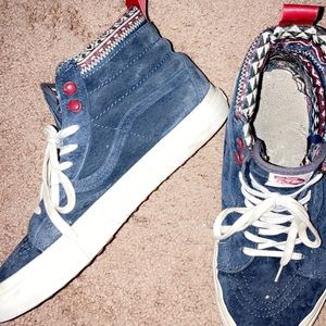 Vans Snow Shoes (size 8.5 men/10 women)